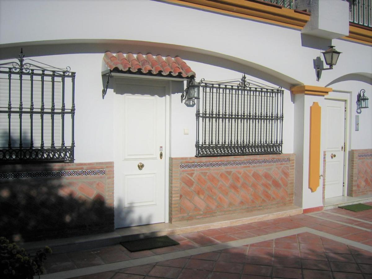 Apartamento La Libertad Estepona Bagian luar foto